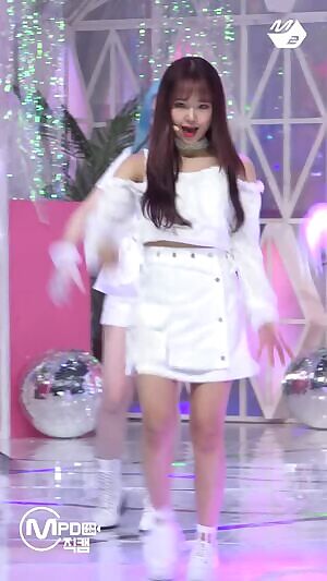 Weki Meki - Yoojung