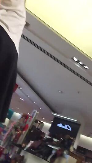 absolutely perfect upskirt!