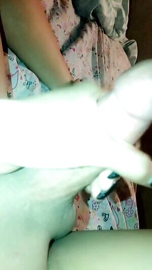 Just a girl getting her nut💕 add my snap sabrinanico997