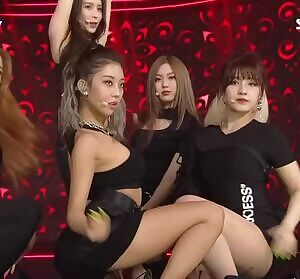 CLC - Seungyeon, Seunghee, Eunbin, Yeeun & Elkie