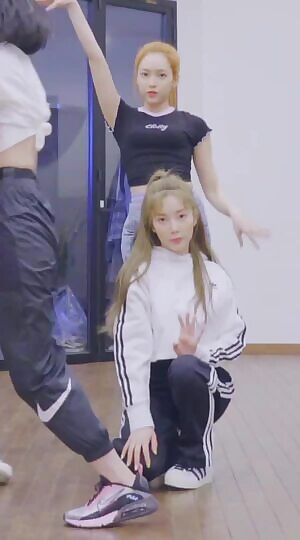 April - Chaekyung