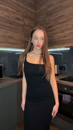 Big Tits Brunette Dildo Doggystyle Thick