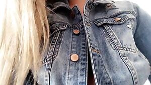 Hiding a handful 👅