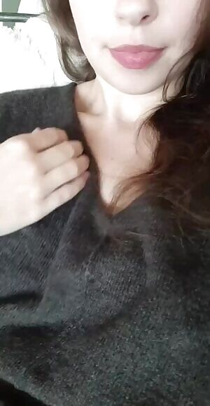 Showing you her pink eyes