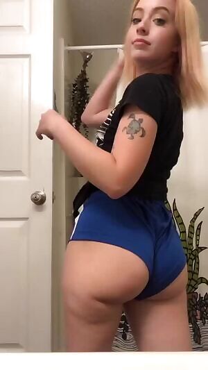 Ass: Dari Smith