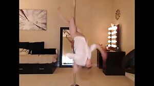 Petite Poledancer