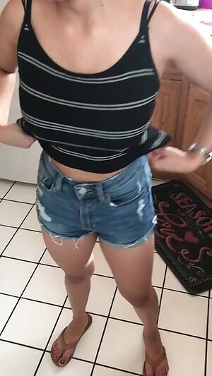 Thoughts on my petite Latina?