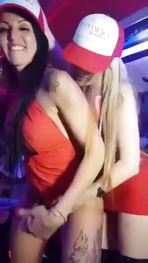 Some fun in the club 💦