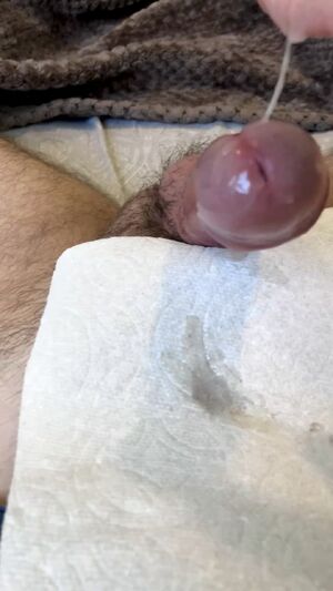Minimal Contact Cum Big Dick Cumshot