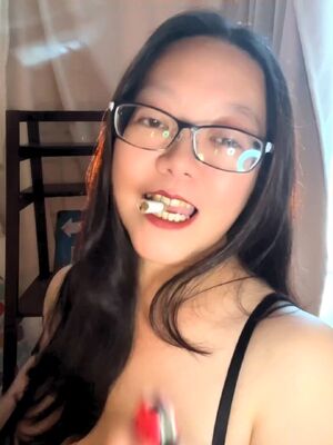 Asian MILF Bra Chinese Clips4Sale Fansly