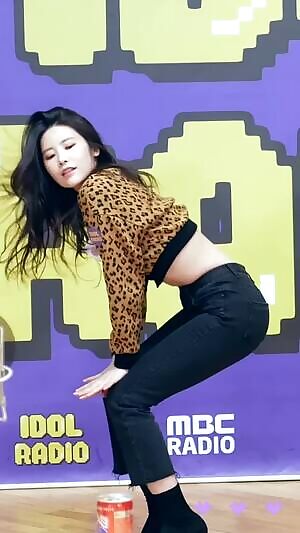 DIA - Huihyeon & Eunchae