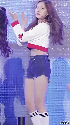 Momoland - Nayun