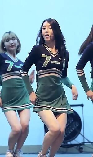 Year 7 Class 1 - Sehee What a Cute Sexy Tease