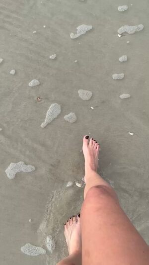 Mom Feet Amateur Beach Homemade MILF