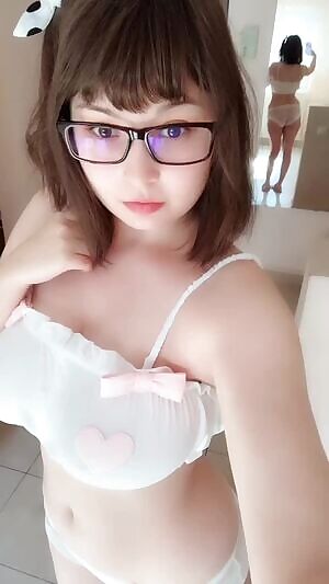 The cutest little lingerie set I got recently >.<