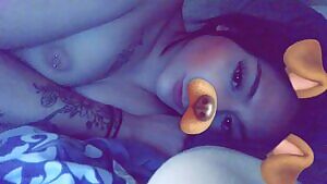 Tell me a bed time story 💕 sc:s_charcas997