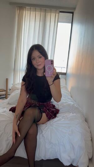 Clothing Fetish Amateur Clothed College Nylons
