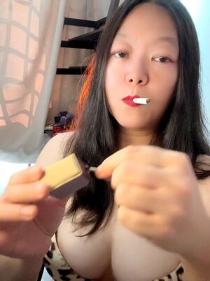 Asian MILF Bra Chinese Cleavage Clips4Sale