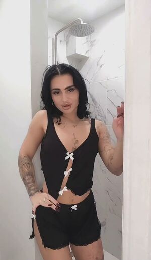 Pretty Toes Blowjob Brunette Dildo Feet Fetish