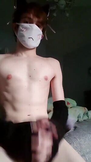 Nyaa~ my front tail kept wagging >////<