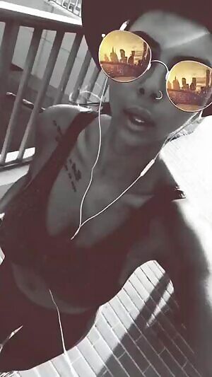 SC story - bouncing boobs