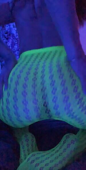 I don’t know if this belongs here, but I’m mesmerized by my own ass. Hopefully you enjoi as well😘