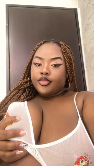Ebony Exhibitionist Amateur Big Tits Latina
