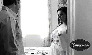 Valentina Nappi offers ass