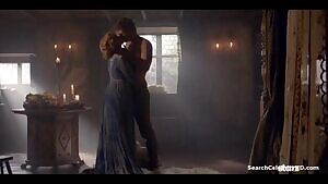 Rebecca Ferguson in White Queen S01E01