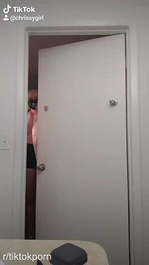 @Chrissygirl on TikTok & Chrissyjoy on PH