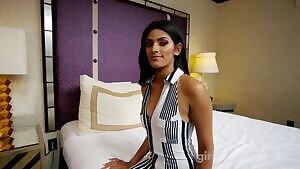 Desi girl showing off her BJ skills on GDP