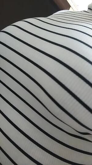 can goth girls wear white too??