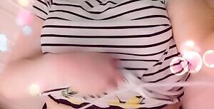 peek-a-boob