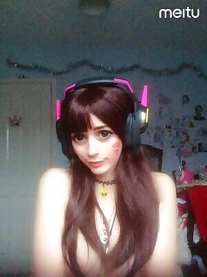 Widdle kitten is awake!! 💕✨ And she’s all dressed up for you ^=^ Nerf This!!✨✨🌸🌻