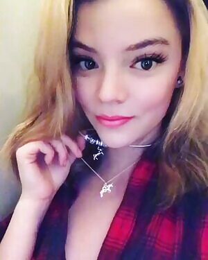 Something about Anya Taylor-Joy gets me really turned on