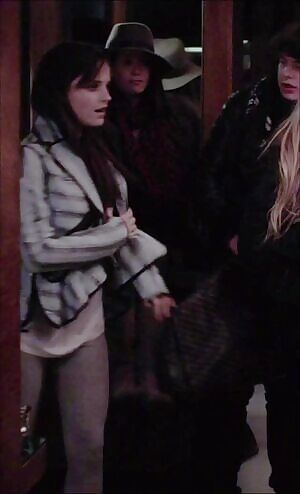 Emma Watson wearing leggins. Such a fine ass