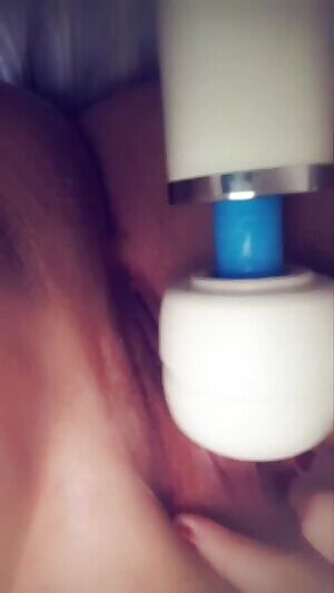 Don't you wish you could make me squirt like this?