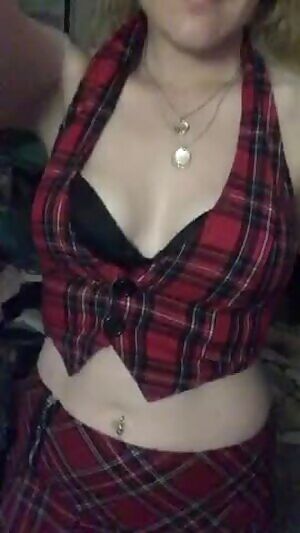 / with a fit’n’curvy blond pawg. Or I can do a custom /{no wait with premades}. All 🆕 pricing, 👀check it out. ? friendly. Anal play is a-ok 👌🏻... Kik babycakespanty — Square CashApp preferred