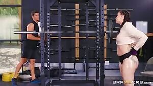 Girls Who Squat by Mandy Muse