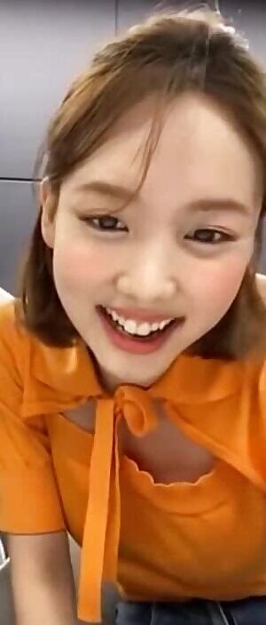 TWICE - Nayeon