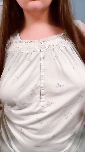 old night gowns are ugly but they make my tits look nice 🤷🏻‍♀️