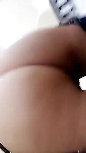 #Challenge - shaking your ass on camera