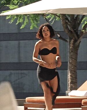 Tessa Thompson has a sexy ass body that needs more attention.