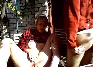 Spreading asshole in the garden