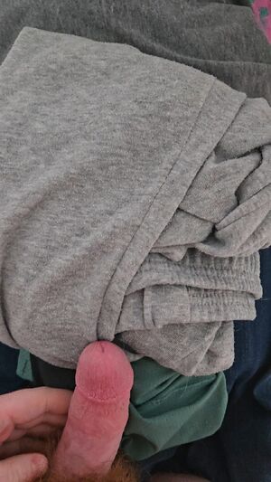 Male Pissing Bisexual Cock Fetish NSFW
