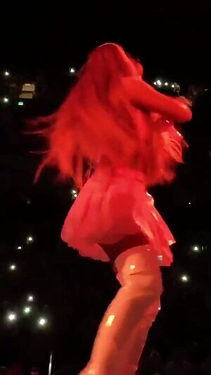 Love that hand that runs from her tits to her pussy at the end. Great view of her ass too