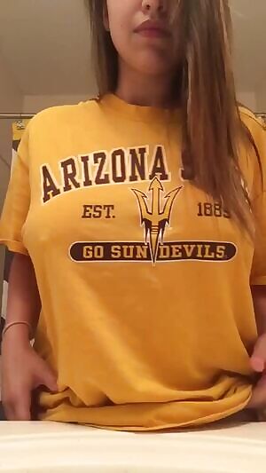 Some college titties