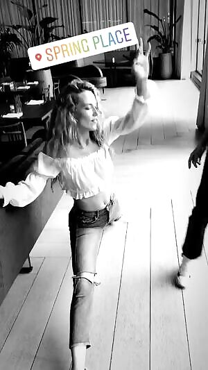 Imagine Hannah Ferguson doing this on your cock