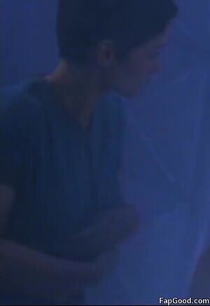 Robin Tunney topless