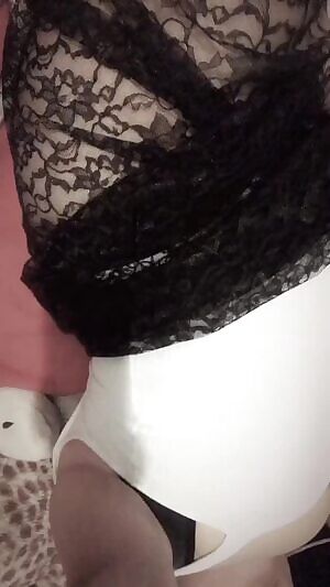 Just a tease ✨🖤 {f24}